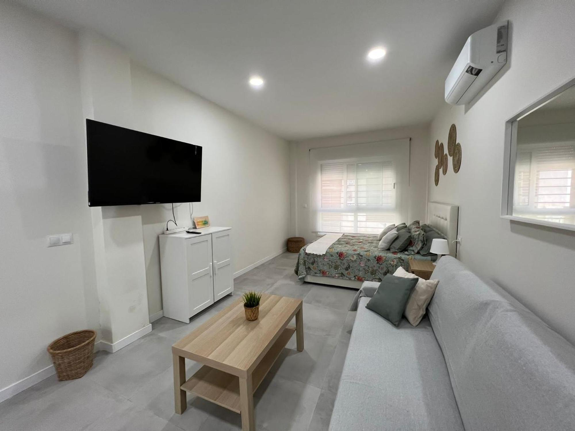 Centro Estudio Trinidad Malaga 3 Kültér fotó